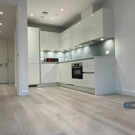 Rent this 1 bed apartment on West Tower in Goodwin Street, London