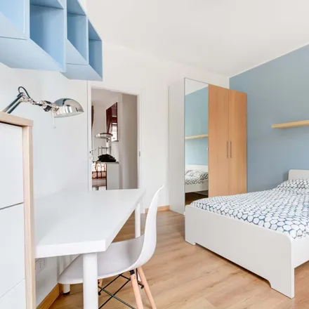 Rent this 3 bed room on Via Stromboli in 1, 20144 Milan MI