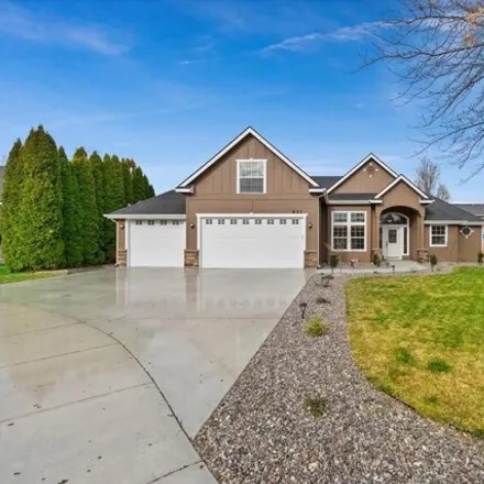 Buy this 3 bed house on 621 North Evelyn Place in Star, ID 83669
