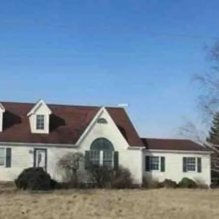 Buy this 4 bed house on 6758 Greensburg Pike in Tinney, Sandusky County
