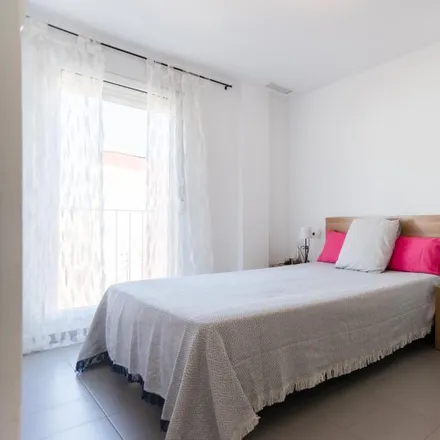 Rent this 2 bed apartment on Calle Divisoria in 25, 46100 Burjassot