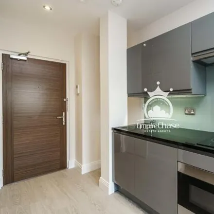 Image 5 - Carnegie House, 21 Peterborough Road, Greenhill, London, HA1 2BQ, United Kingdom - Apartment for rent