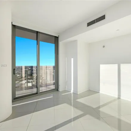 Image 1 - 906 Northeast 1st Avenue, Miami, FL 33132, USA - Apartment for rent