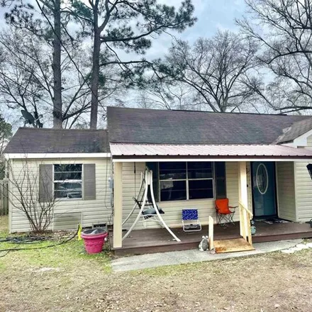 Buy this 2 bed house on 673 Cobb Street in Brewton, AL 36426