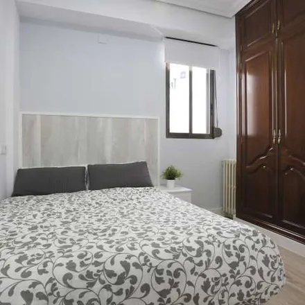 Image 6 - Imperial-Pontones, Paseo de los Pontones, 28005 Madrid, Spain - Apartment for rent