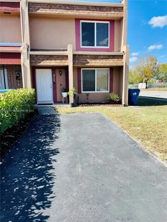 Image 7 - 2755 Northwest 193rd Terrace, Miami Gardens, FL 33056, USA - Townhouse for rent