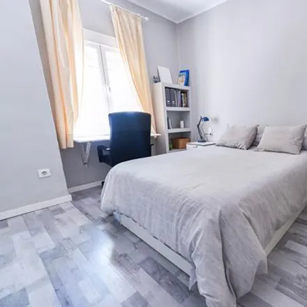 Rent this 3 bed room on Juan Diaz de Solís in Calle Juan Díaz de Solís, 41080 Seville