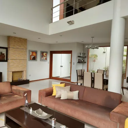 Buy this studio house on Calle El Velero 495 in La Molina, Lima Metropolitan Area 15026
