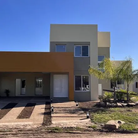 Buy this 4 bed house on Avenida Los Lapachos in Departamento Colón, Colón