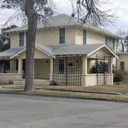 Rent this 3 bed house on 232 Johnson Street in Del Rio, TX 78840