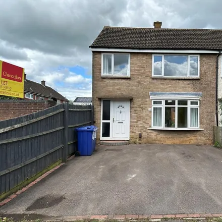 Rent this 3 bed house on Tubb Close in Chesterton, OX26 2BN