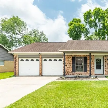 Buy this 3 bed house on 688 Dogwood Street in Lake Jackson, TX 77566