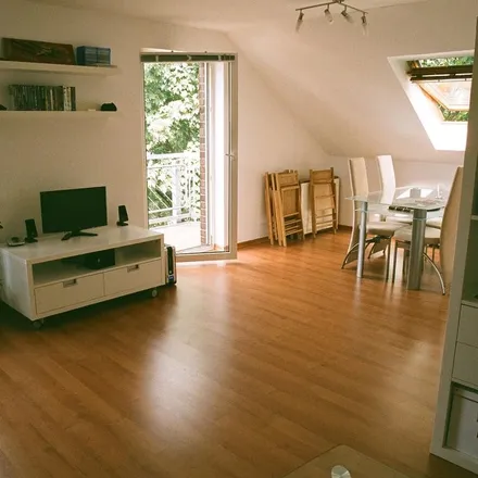 Rent this 2 bed apartment on Reiherfeld 25 in 41238 Mönchengladbach, Germany