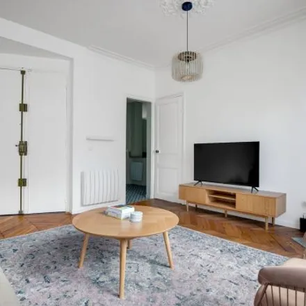 Image 4 - 82 Rue de Maubeuge, 75009 Paris, France - Apartment for rent