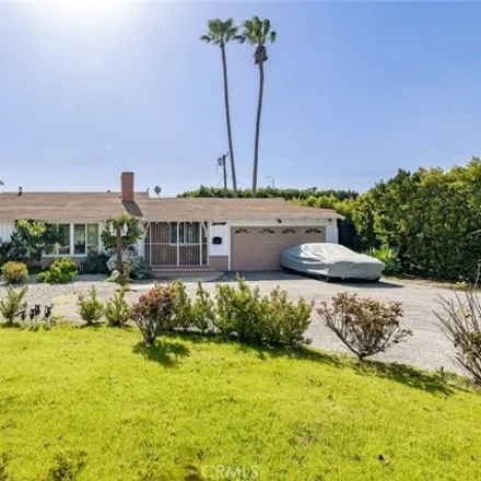 Image 1 - 5855 Bucknell Avenue, Los Angeles, CA 91607, USA - House for sale