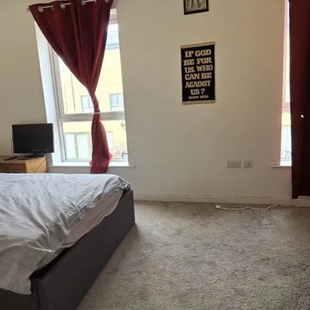 Rent this 1 bed apartment on Regna Close in London, RM13 9FQ