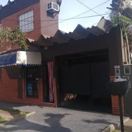 Buy this 5 bed house on Grupo Scout Indios Kilmes in Rivadavia, Quilmes Este