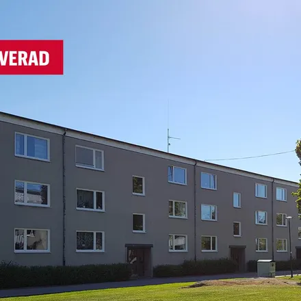 Rent this 2 bed apartment on Rönnbergagatan 6E in 723 41 Västerås, Sweden