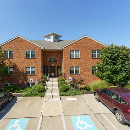 Buy this 2 bed condo on 301 Keeneland Drive in Fort Thomas, KY 41075