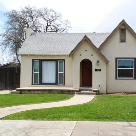 Rent this 3 bed house on 1303 North Ferger Avenue in Fresno, CA 93728