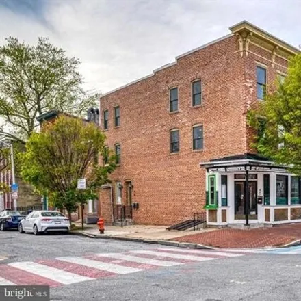 Image 1 - 40 South Carrollton Avenue, Baltimore, MD 21223, USA - House for sale