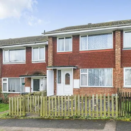 Buy this 3 bed townhouse on Primrose Close in Flitwick, MK45 1PD
