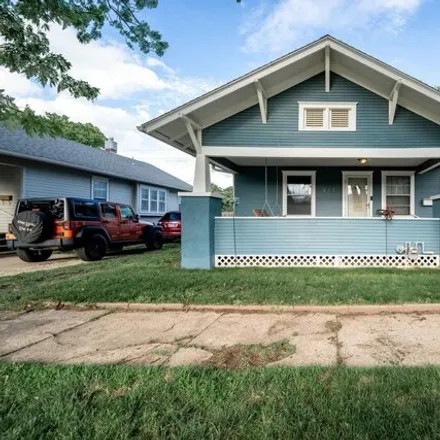 Buy this 3 bed house on 911 S 5th St in Salina, Kansas
