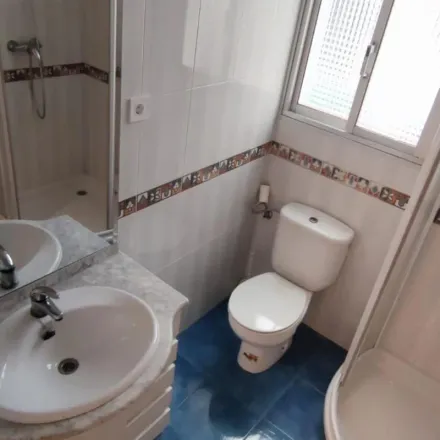 Rent this 4 bed apartment on Calle de Quinto de Ebro in 12, 50017 Zaragoza