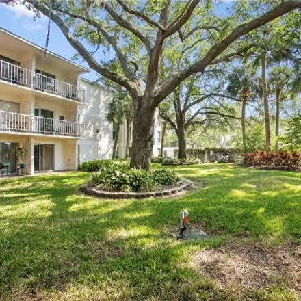 Image 3 - Bayshore Trace Apartmetns, 3325 Bayshore Boulevard, Tampa, FL 33629, USA - Condo for sale