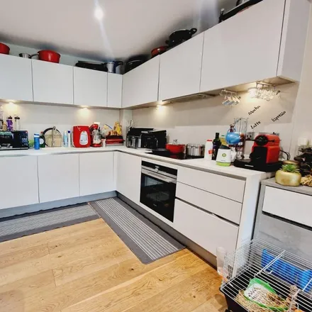 Rent this 2 bed apartment on Victoria Road in East Barnet Road, London