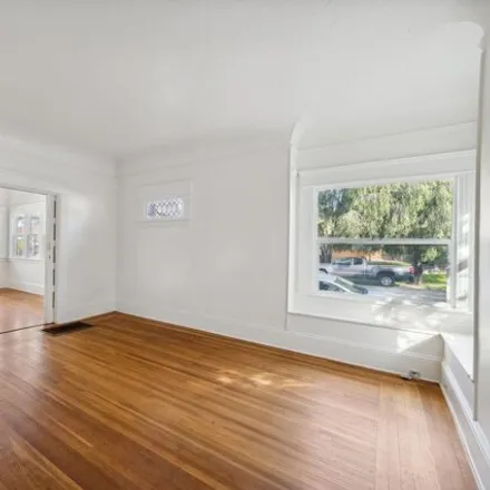 Image 8 - 2238 Roosevelt Avenue, Berkeley, CA 94703, USA - House for sale