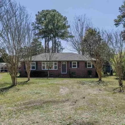 Buy this 3 bed house on 1138 2nd Loop Road in Coles Crossing, Florence