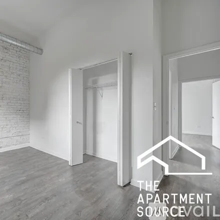 Image 8 - 932 W Dakin St, Unit 201 - Apartment for rent