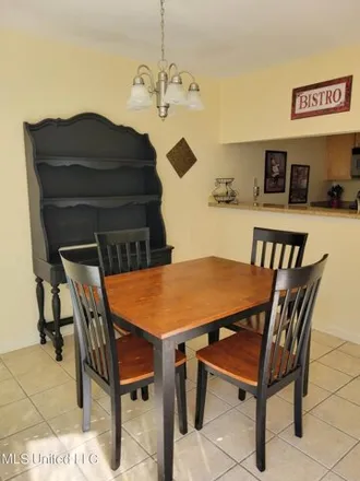 Image 3 - 1232 Londonderry Lane, Fort Bayou Estates, Ocean Springs, MS 39564, USA - Condo for rent