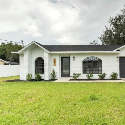 Buy this 3 bed house on 205 Verona Road in DeBary, FL 32713