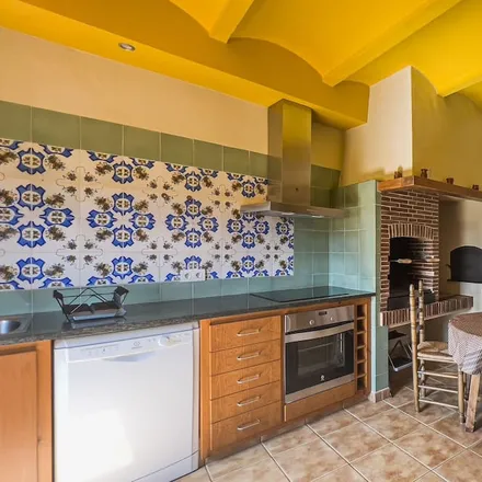 Rent this 8 bed townhouse on 17483 Vilaür