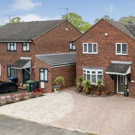 Buy this 5 bed house on 2 Rawnsley Drive in Kenilworth, CV8 2PT