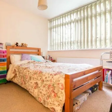 Image 5 - Priory School, Sir Harry's Road, Park Central, B15 2UR, United Kingdom - Apartment for rent