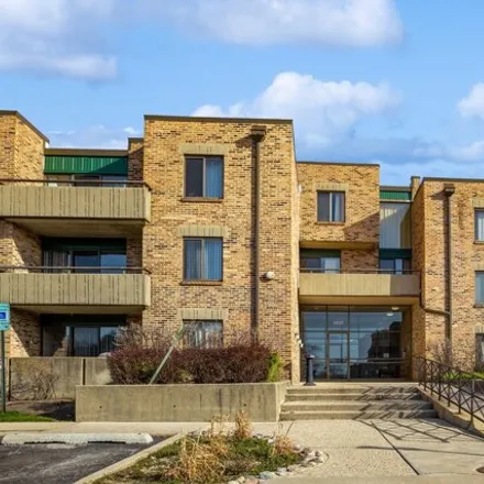 Buy this 1 bed condo on Finn McCool's in 1941 East Algonquin Road, Schaumburg