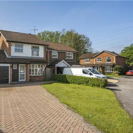 Buy this 3 bed house on 26 Kingsford Close in Reading, RG5 4DT