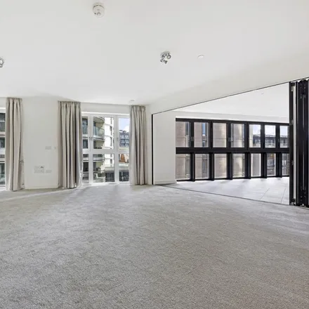 Rent this 2 bed apartment on District Court in 26 Commercial Road, London