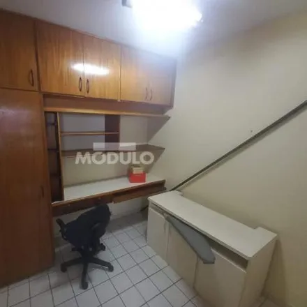 Rent this 3 bed apartment on Rua Vieira Gonçalves in Martins, Uberlândia - MG