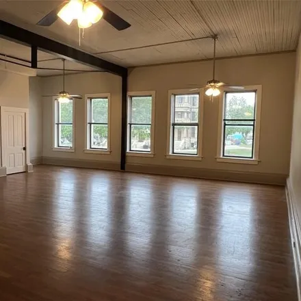 Image 2 - Impressions, West Hickory Street, Denton, TX 76201, USA - Apartment for rent