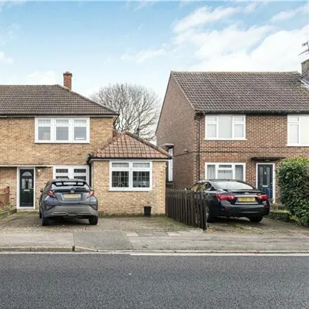 Buy this 3 bed duplex on Longmead in Smiths Lane, Clewer Village