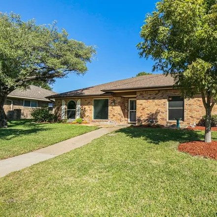Image 2 - 1917 Baffin Bay Drive, Plano, TX 75075, USA - House for sale