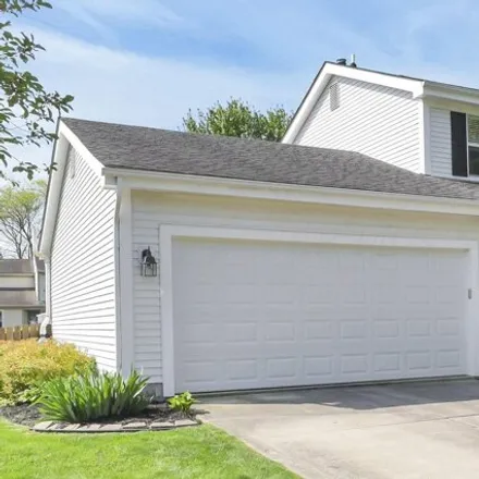 Buy this 3 bed house on 4913 Hedge Row Court in Hilliard, OH 43026