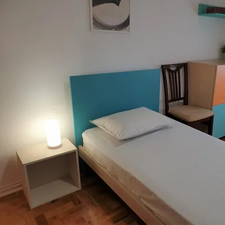 Rent this 4 bed room on Rua Bento de Jesus Caraça 40 in 1885-065 Loures, Portugal