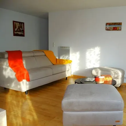 Rent this 2 bed apartment on 85800 Saint-Gilles-Croix-de-Vie