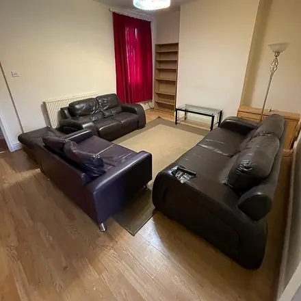 Image 3 - Ash Grove, Liverpool, L15 1ES, United Kingdom - Room for rent