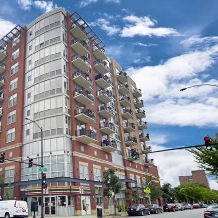 Buy this 2 bed condo on 1201 West Adams Street in Chicago, IL 60612